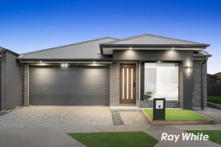 27 Wombargo Crescent