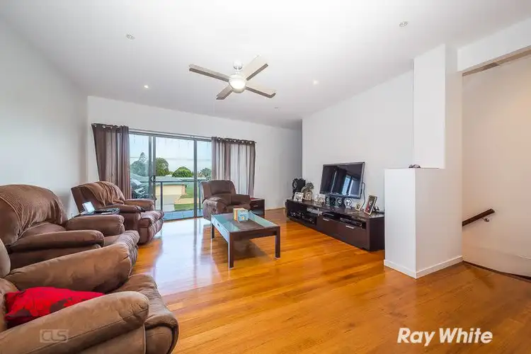 2/11 Wattle Avenue, Bongaree QLD 4507