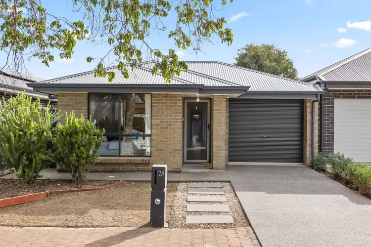 12A Birch Grove