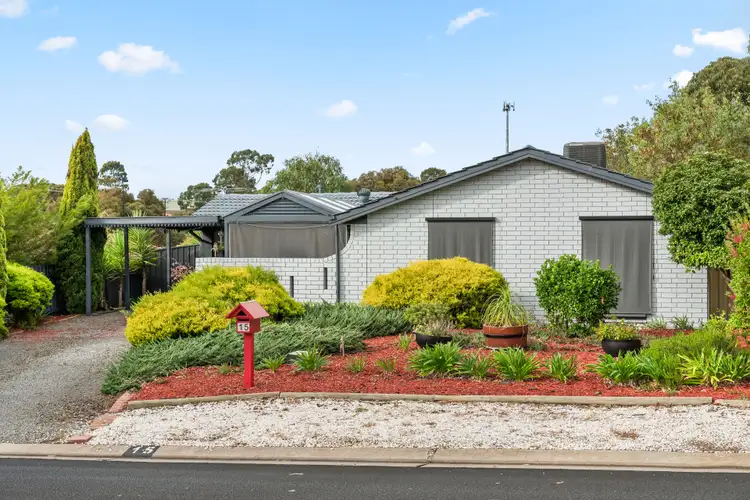 15 Serenade Crescent