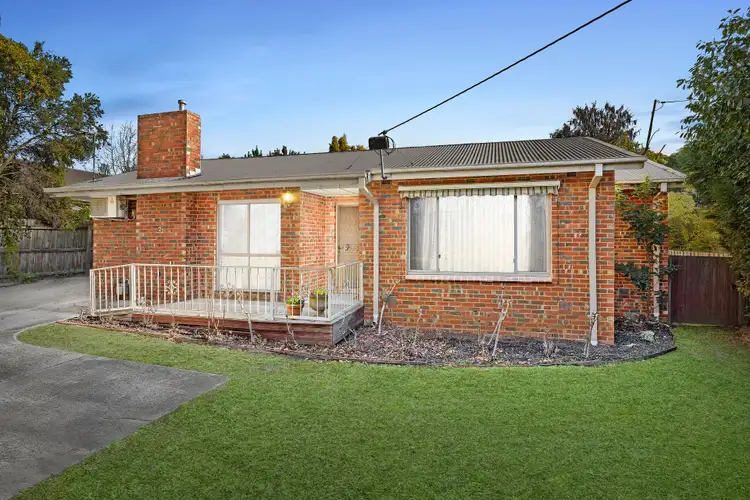 22 Lois Street