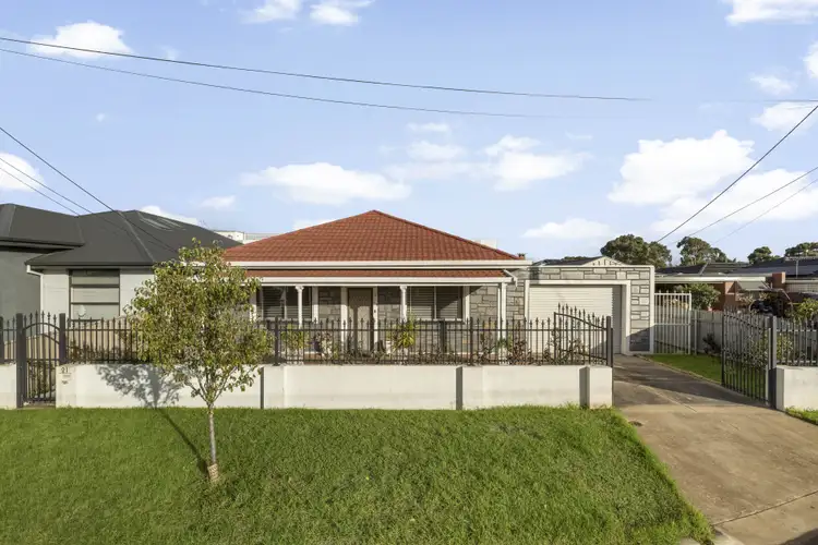 21 Adele Avenue