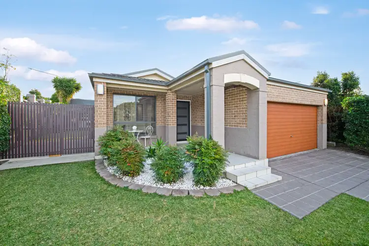 1 Corkwood Place