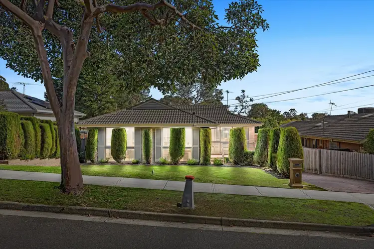 12 Ashburton Drive
