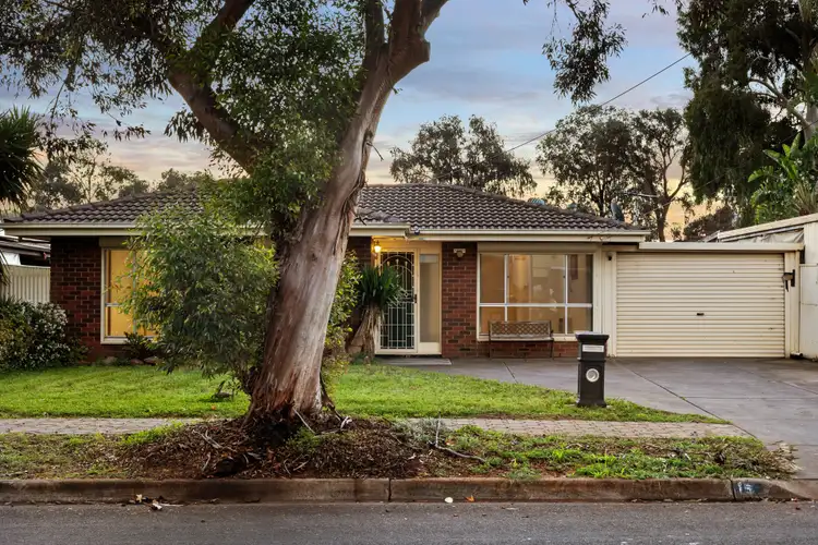 15 Dansie Crescent