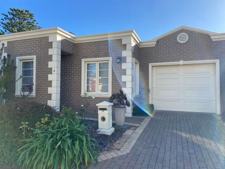 2 Loch Ard Place