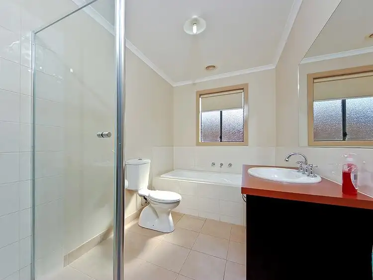 Seventh view of Homely house listing, 4 Holland Cres, Truganina VIC