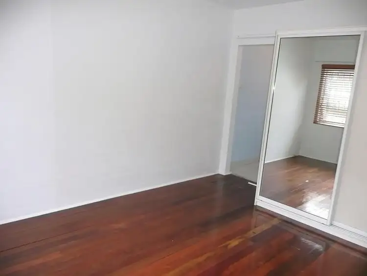 Sixth view of Homely unit listing, 5/37 Dansie St, Greenslopes QLD