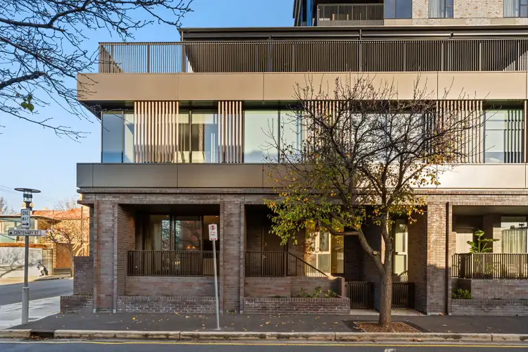 G 1-3 Centenary Street