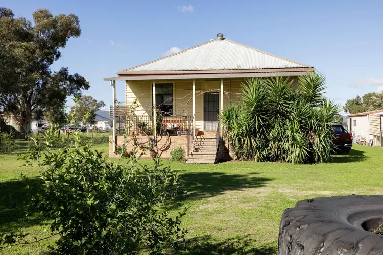 2-4 Breeza Street