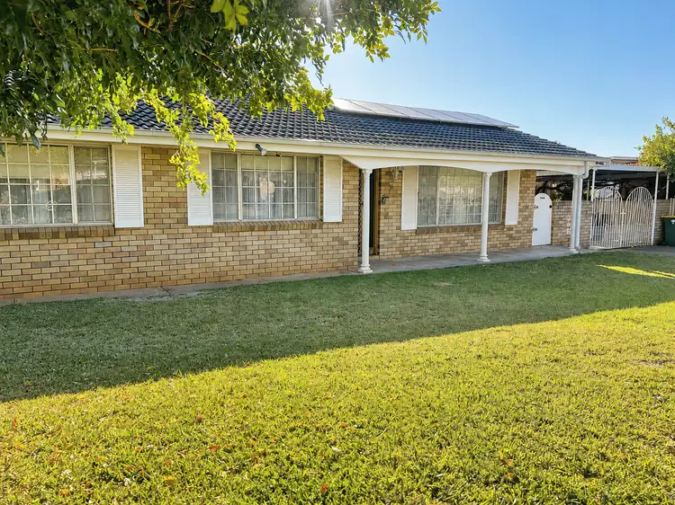 11 Pritchard Street