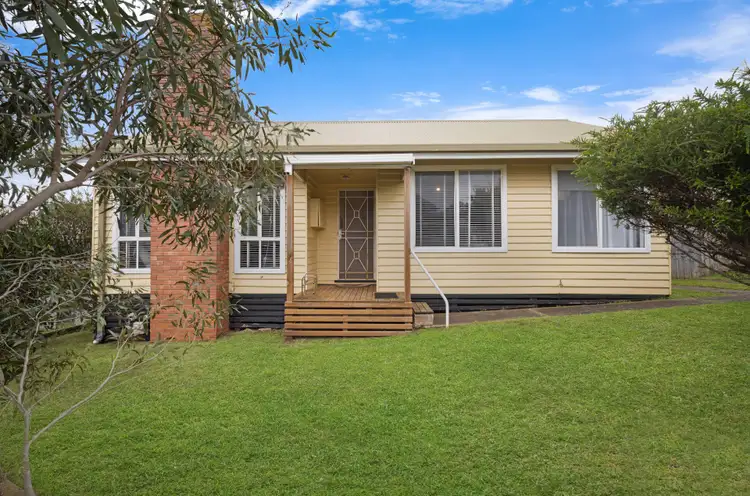 12 Kiama Avenue