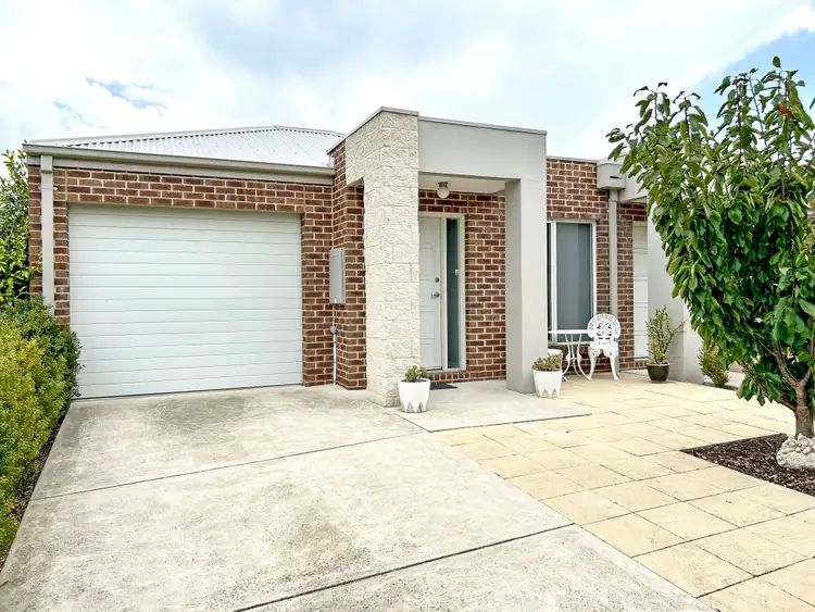 3 Shirley Grove