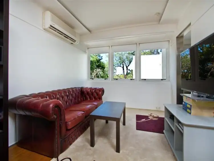 Third view of Homely unit listing, 2/35 Windsor Rd, Red Hill QLD
