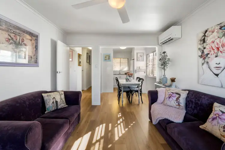 4 Vasey Street