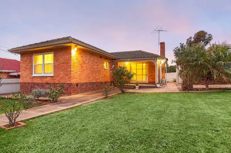 12 Kensington Crescent, Enfield SA 5085