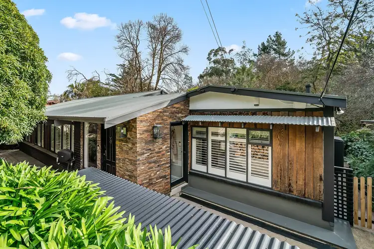 10 Deane Avenue