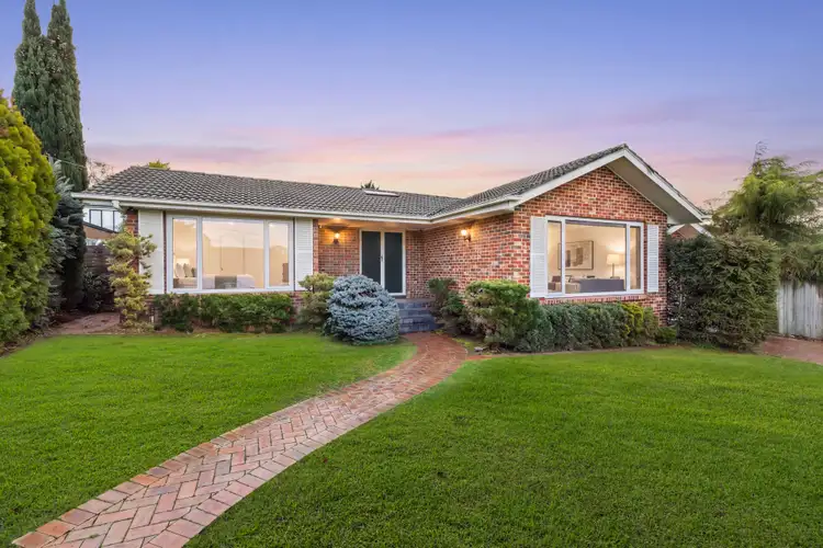11 Blenheim Avenue