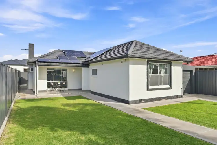 17A Russ Avenue