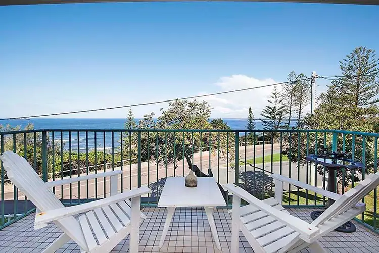 Unit 5 'Shoreline Villa' 47 Albert Street, Kings Beach QLD 4551