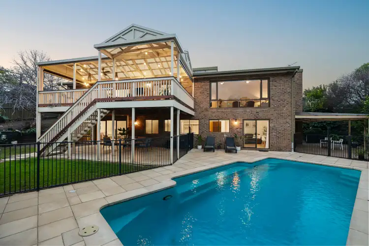 3 Acacia Avenue