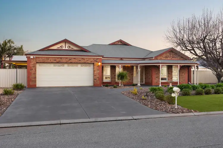 4 Imbrogno Court