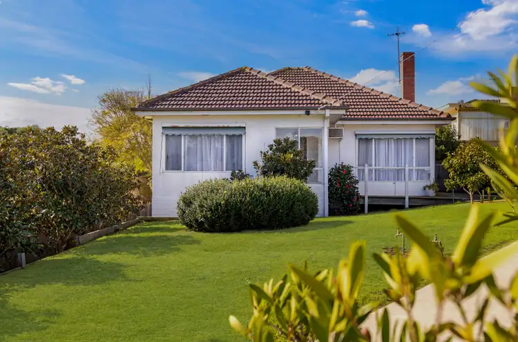 4 Monash Avenue