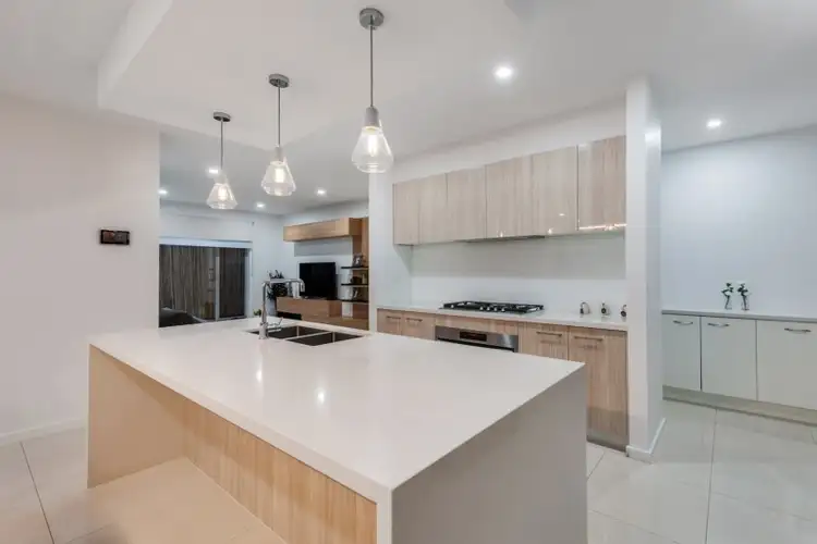 Second view of Homely house listing, 60 Streamside Drive, Craigieburn VIC 3064