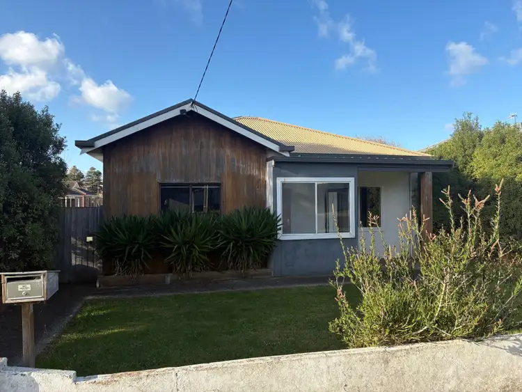 44 Barkly Street