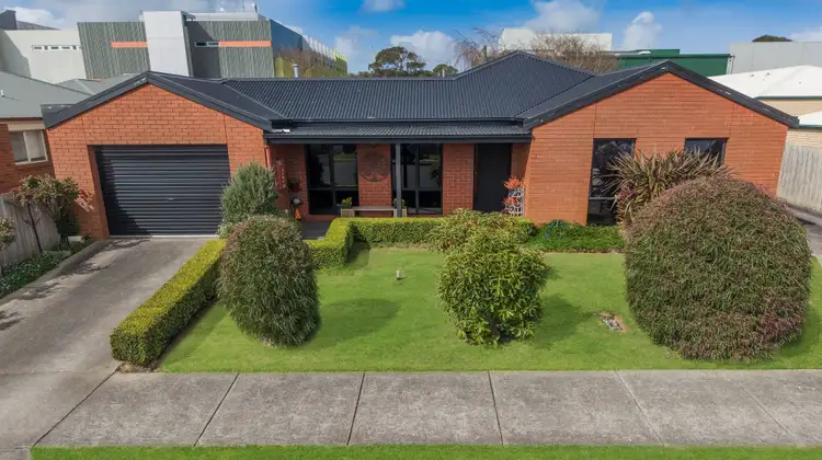 35 Caroville Drive