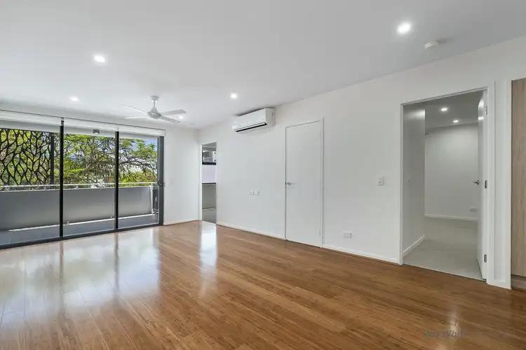 8 Mayhew Street