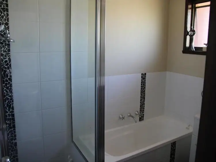 Seventh view of Homely unit listing, 6/698 Lavis St, East Albury NSW