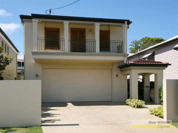 102 Barlow St, Clayfield QLD