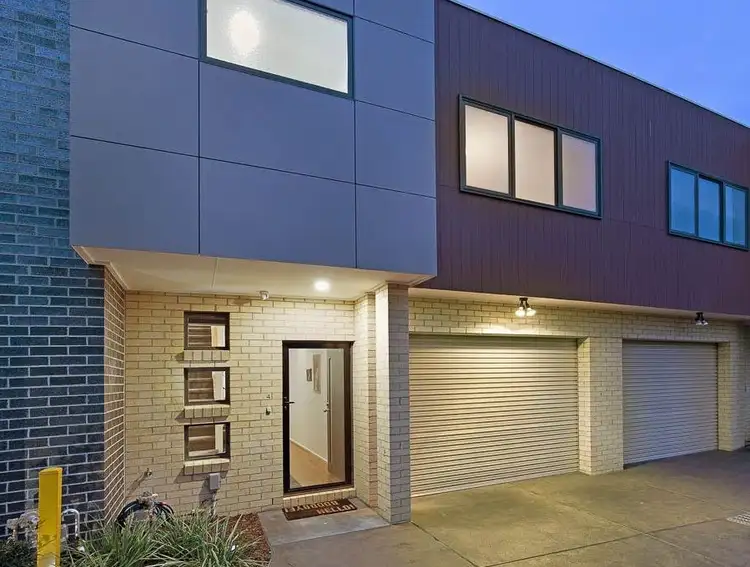 18 Woodvale Road