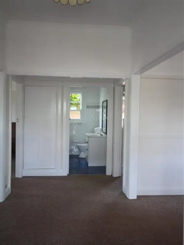 Fifth view of Homely house listing, 27 Dart St, Oberon NSW