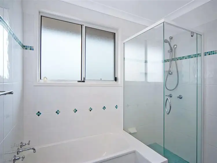 Fifth view of Homely house listing, 16 Little Lake Cres, Warilla NSW