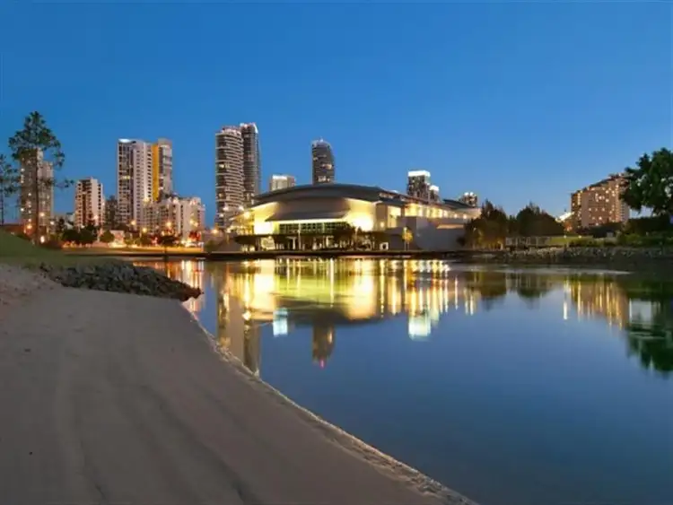 145 Allambi Ave, Broadbeach Waters QLD