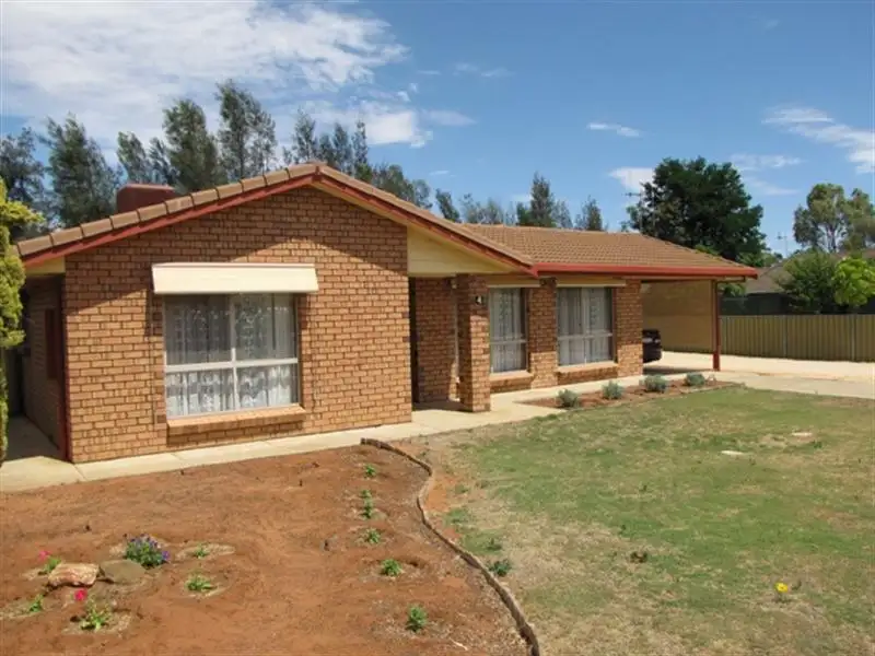 Main view of Homely house listing, 4 Hall Cres, Loxton SA