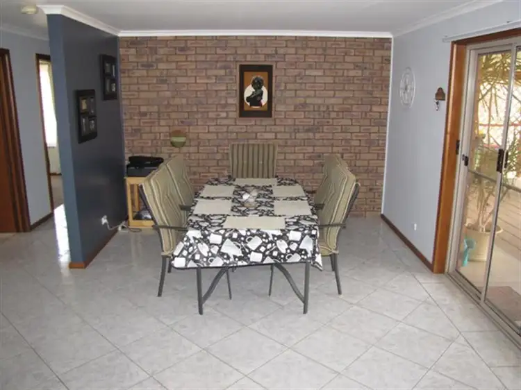 Fifth view of Homely house listing, 4 Hall Cres, Loxton SA