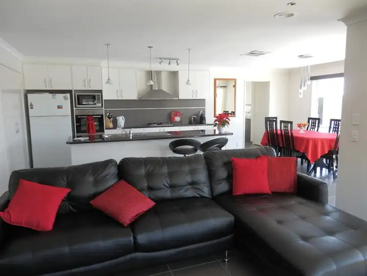 Fifth view of Homely house listing, 9 Westin Pl, Echuca VIC