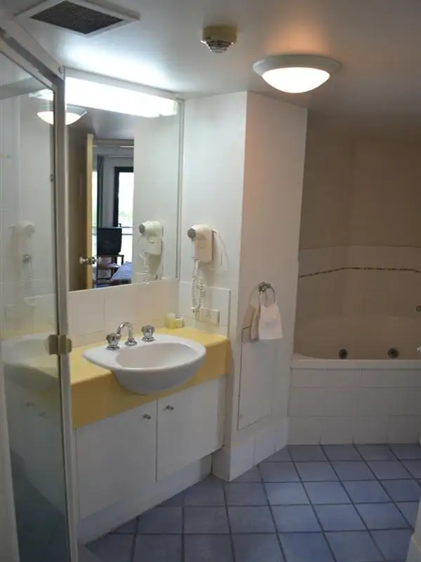 Fifth view of Homely unit listing, 36 / 17-19 Brisbane Rd, Mooloolaba QLD