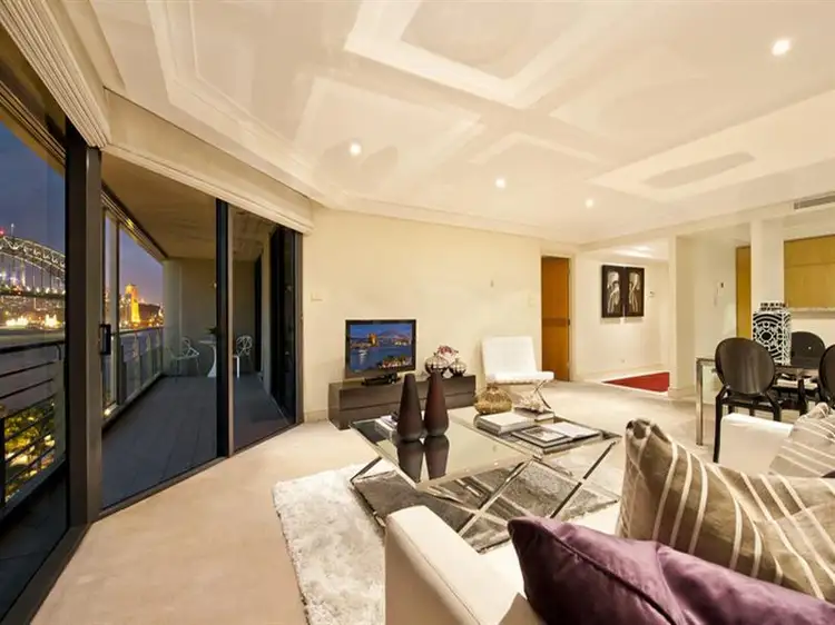 Res. 45,  3 Macquarie St, Sydney (CBD) NSW