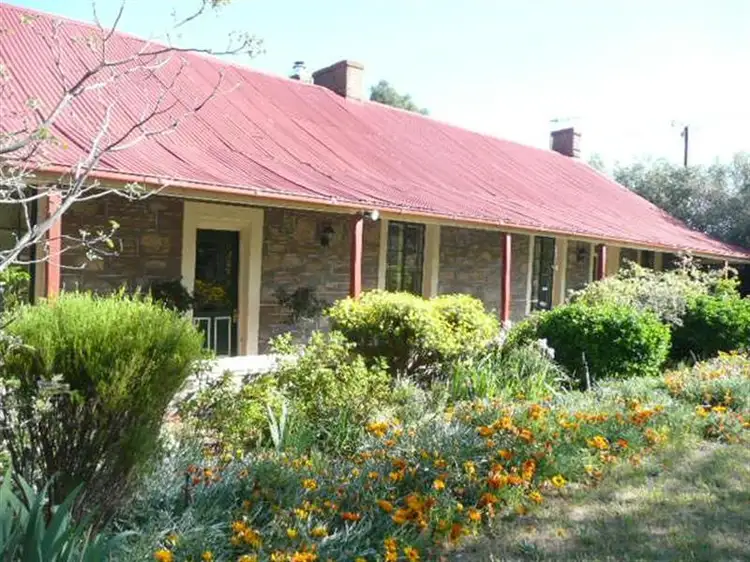 16 Smelts Rd, Burra SA