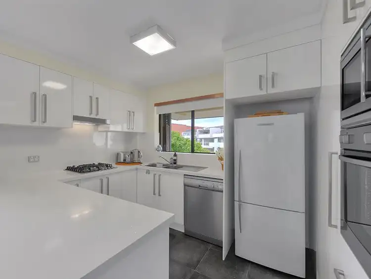 Second view of Homely apartment listing, 6/68 Beeston Street, Teneriffe QLD 4005