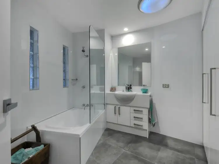 Sixth view of Homely apartment listing, 6/68 Beeston Street, Teneriffe QLD 4005