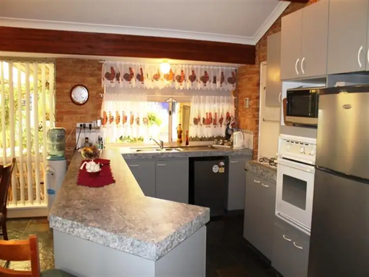 Seventh view of Homely house listing, 47 CAMBRIDGE Dr, Greenfields WA