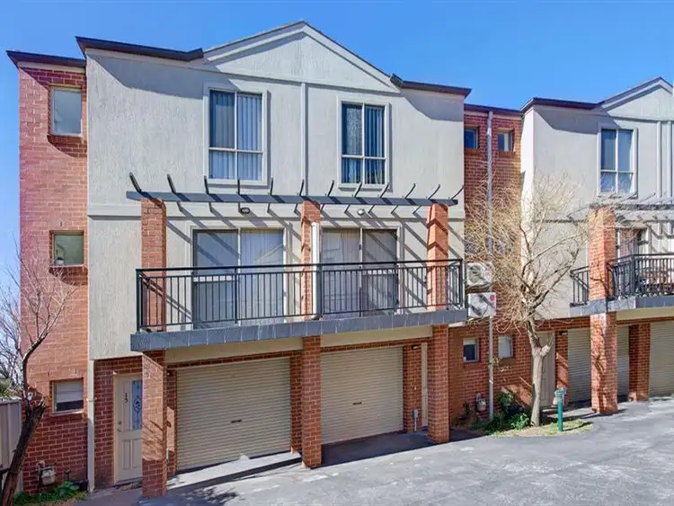 14/35 Bridge St, Coniston NSW