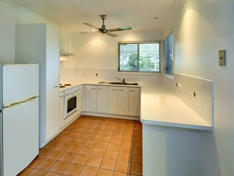 Second view of Homely unit listing, Unit 71 Pelican Heights 90 Caloundra Rd, Little Mountain QLD