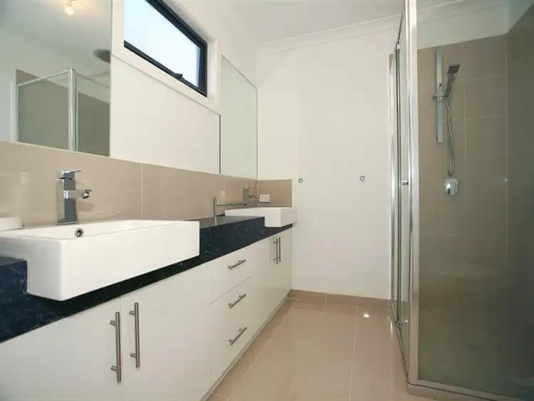 Third view of Homely unit listing, 3/27 Jacaranda Dr, Carrum Downs VIC