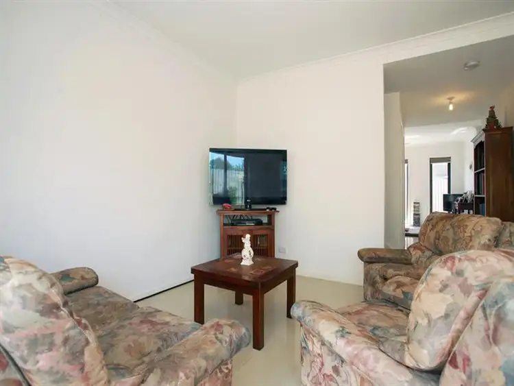 Seventh view of Homely unit listing, 3/27 Jacaranda Dr, Carrum Downs VIC